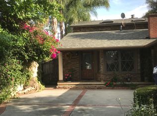 22018 Dumetz Rd, Woodland Hills, CA 91364