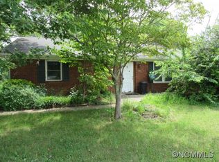 9 Church Rd, Asheville, NC 28804