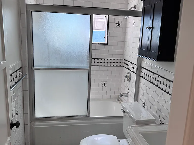 4307 York Blvd — Photo 27