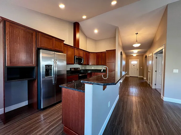 8819 Kail Dr — Photo 6