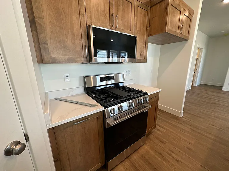 604 S 2355 W — Photo 22