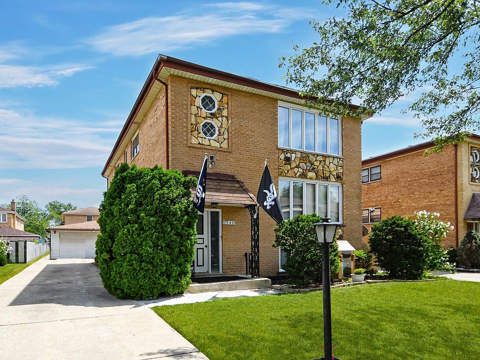 1st image of 7943 Nordica Ave
