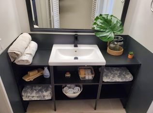 1102 NE 10th St APT 1-4, Hallandale, FL 33009