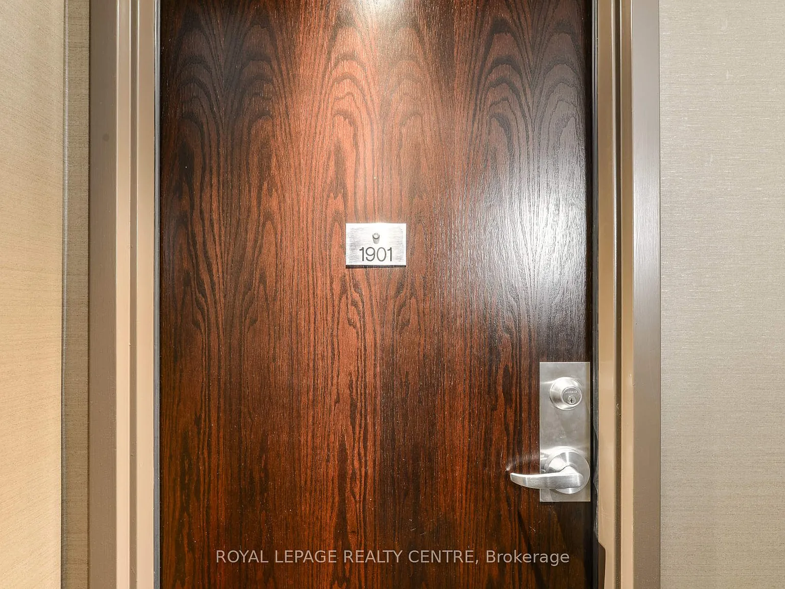 The Residence at Kingsgate — Photo 3