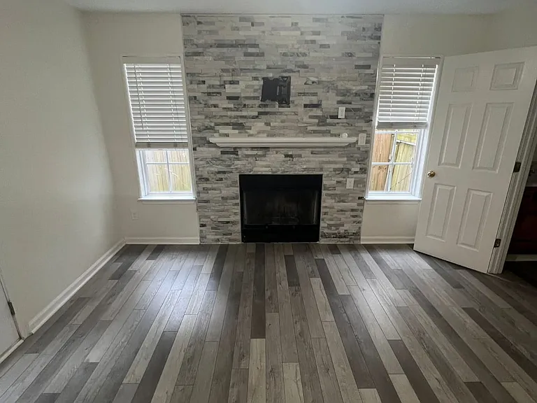 5359 Palmer Ln — Photo 11