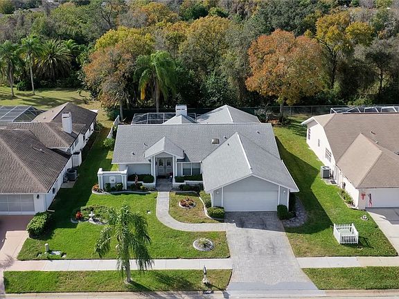 3rd image of 13537 Glaze Brook Dr