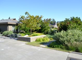 7755 Ridge Dr NE, Seattle, WA 98115