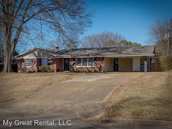 2nd image of 1386 Randall Dr