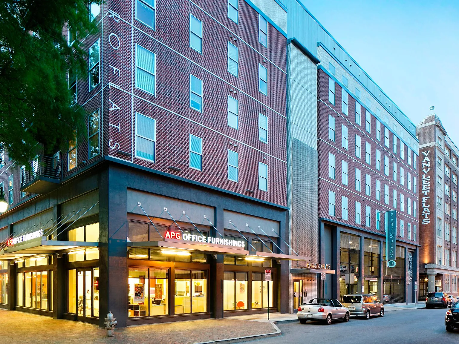 Downtown Memphis Flats — Photo 4