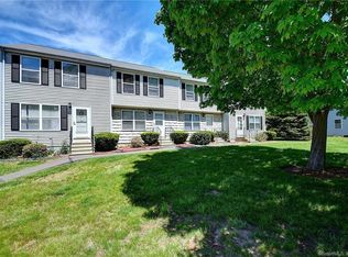 8 Holly Ln #8, Glastonbury, CT 06033