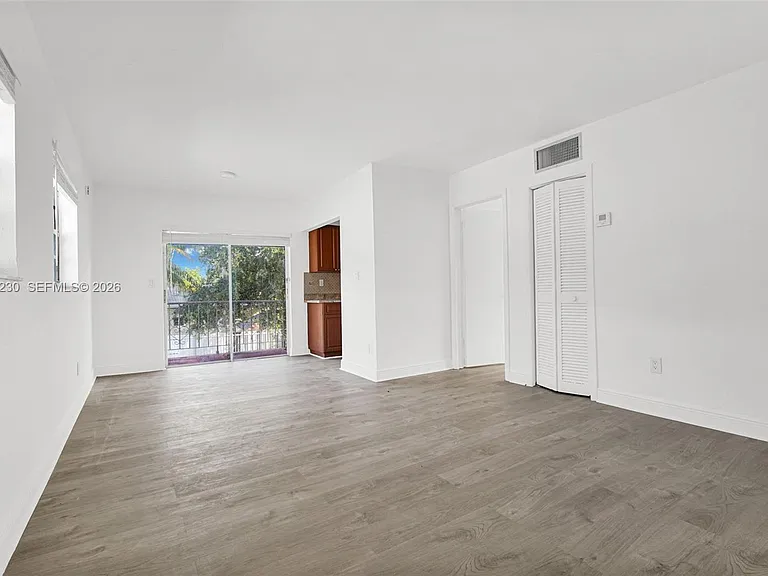8295 NE Miami Ct #4 — Photo 4
