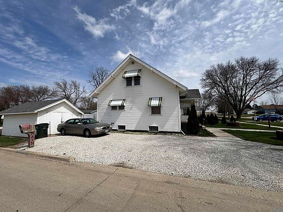 3rd image of 603 Main St