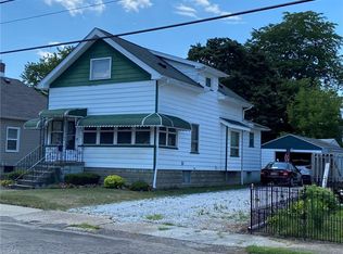 160 14th St NW, Barberton, OH 44203