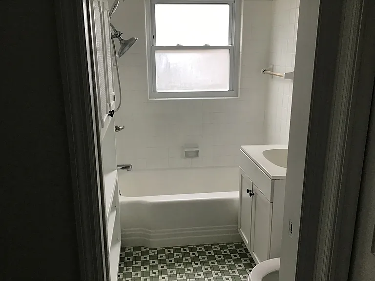 409 W Angela Blvd — Photo 11