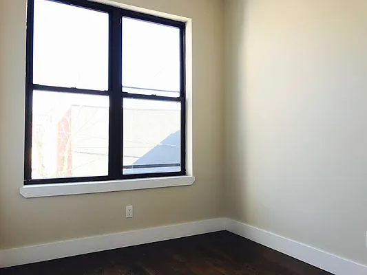 Rented by Nooklyn NYC LLC | media 32