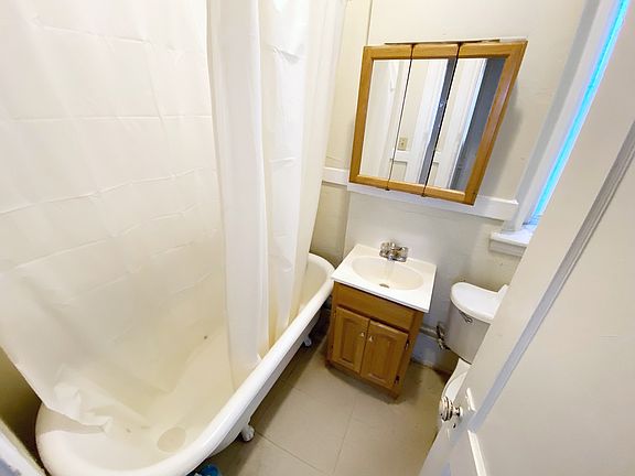 3rd image of 221 Kelton St APT 19