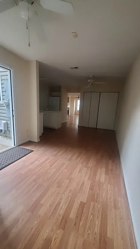 3 bed, 2.5 bath, 1736 sqft, $1,850 — Photo 3