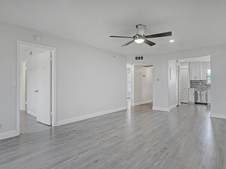 4575 Lucerne Lakes Blvd #103 — Photo 8