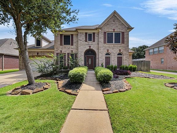 2nd image of 4123 Cedar Bend Dr