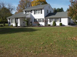 2 Claridge Dr, New Monmouth, NJ 07748