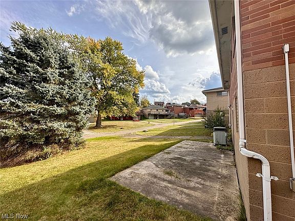 5th image of 117 Sherwood Dr