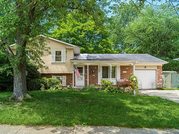 3rd image of 419 Delaware Dr