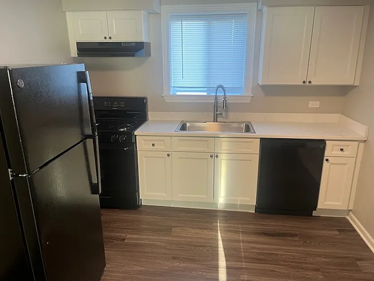 41 E Blecke Ave — Photo 6