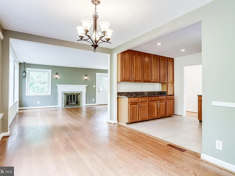 5225 Old Dominion Dr — Photo 22