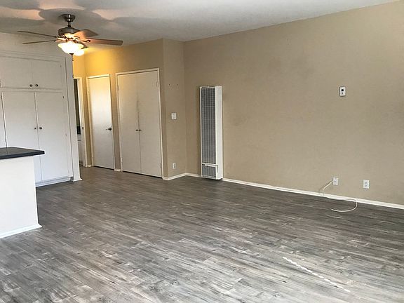 3rd image of 24913-24925-2493 Walnut St #17583047