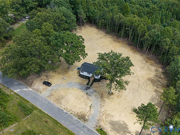 4th image of 21139 Pendleton Rd