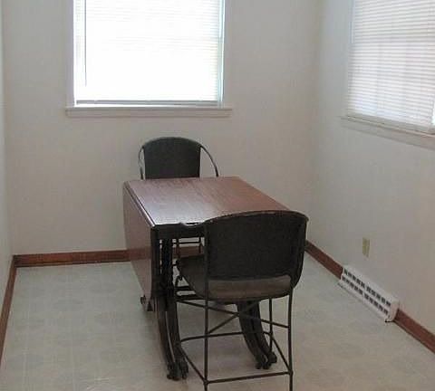 5th image of 800 S Taylor Dr