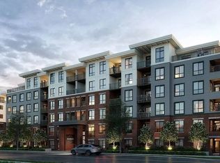 2724 Montrose Ave #412, Abbotsford, BC V2S 0N4