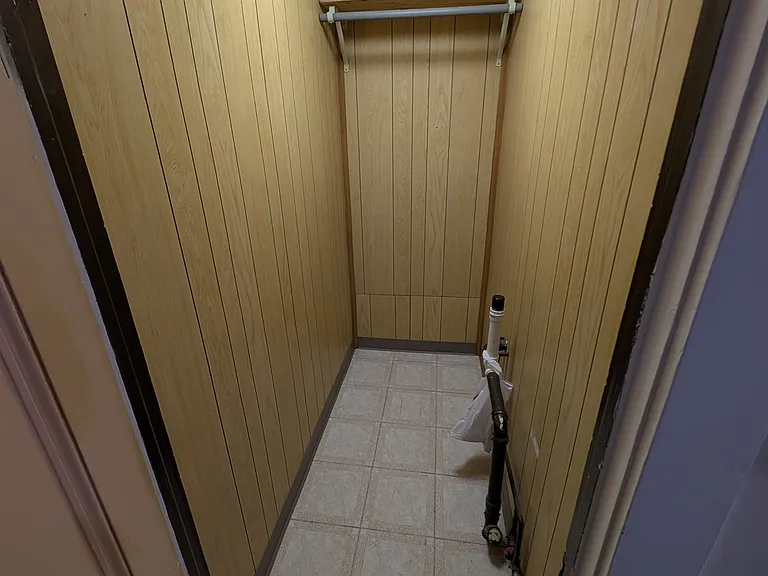 330 Irvine Pl #2 — Photo 10