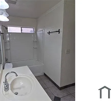 2 bed, 938 sqft, $1,575 — Photo 2