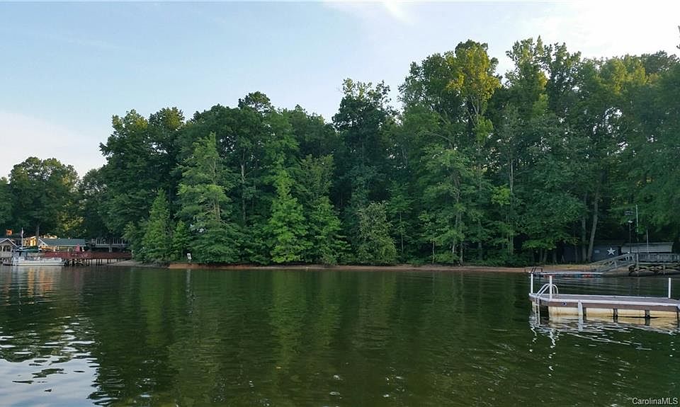 2nd image of 7176 Riverside Dr