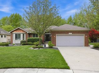 49371 Deerfield Park, Macomb, MI 48044