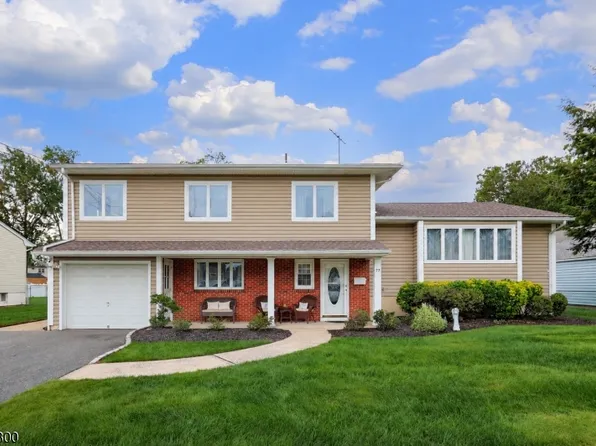 77 Harrison St, Clark Twp., NJ 07066