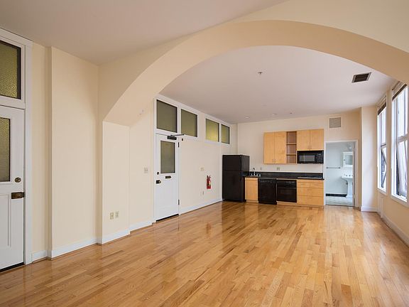 2nd image of 210 S 1st St Unit 508