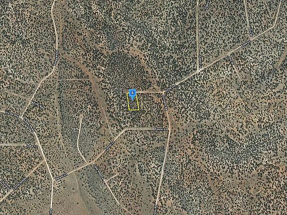 3rd image of 32237 W Echo Ln