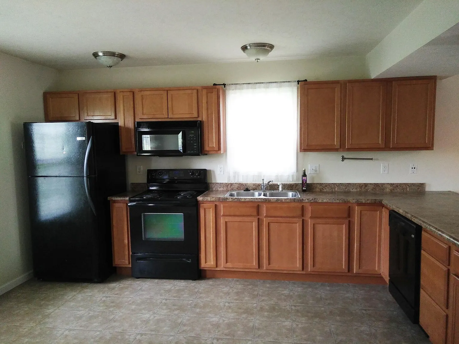 1250 W Adams Hill Cir — Photo 4