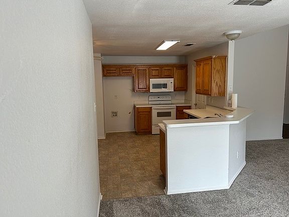 5th image of 5002 Vaquero Dr