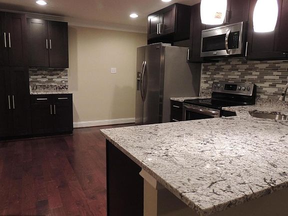 5th image of 7208 Park Terrace Dr