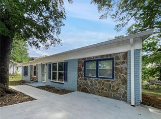 16 Westgate Park Ln, Newnan, GA 30263