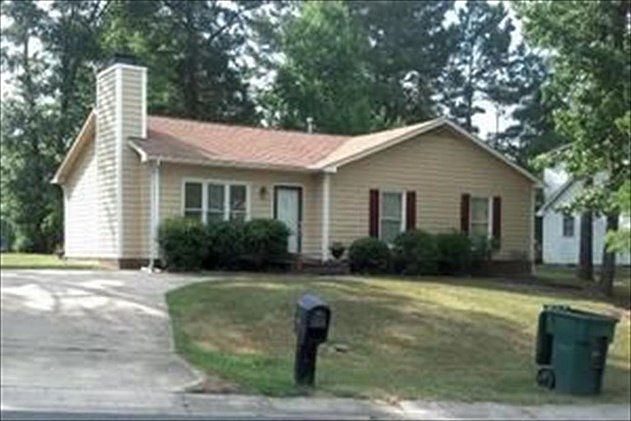 2nd image of 901 Glenrose Dr