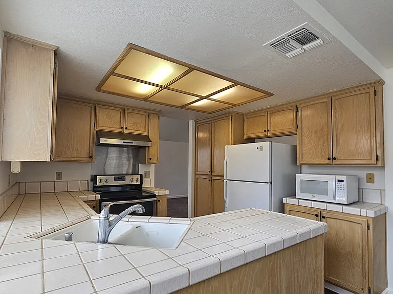 8019 Pinot Noir Way — Photo 9
