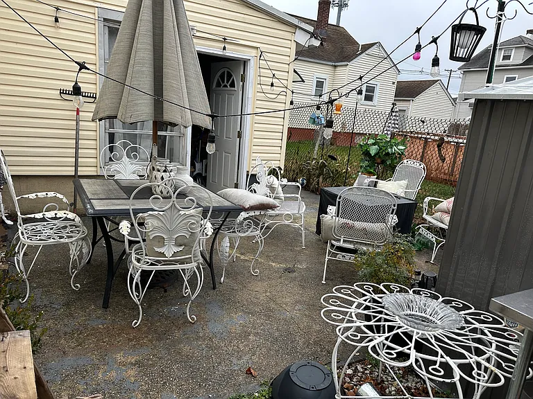 270 N One Street Ave — Photo 46