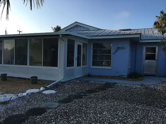4th image of 3584 Jade Ave