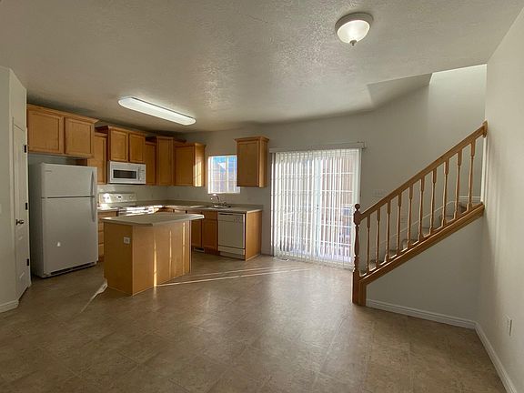 3rd image of 7624 S Yellowwood Ln