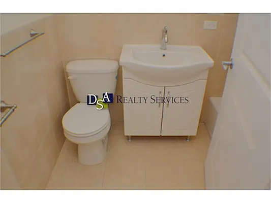 Rented by DSA Realty | media 27