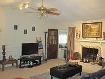 4th image of 2406 Lupton Dr